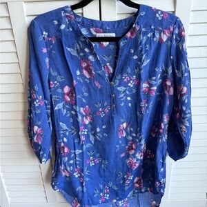 Kim Rogers Blue Floral Women's Top